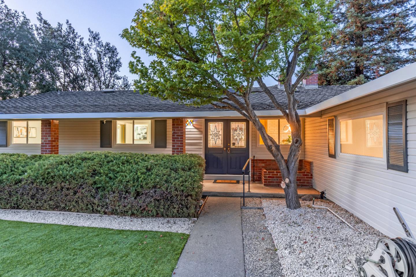Detail Gallery Image 3 of 33 For 19349 Northampton Dr, Saratoga,  CA 95070 - 4 Beds | 2 Baths
