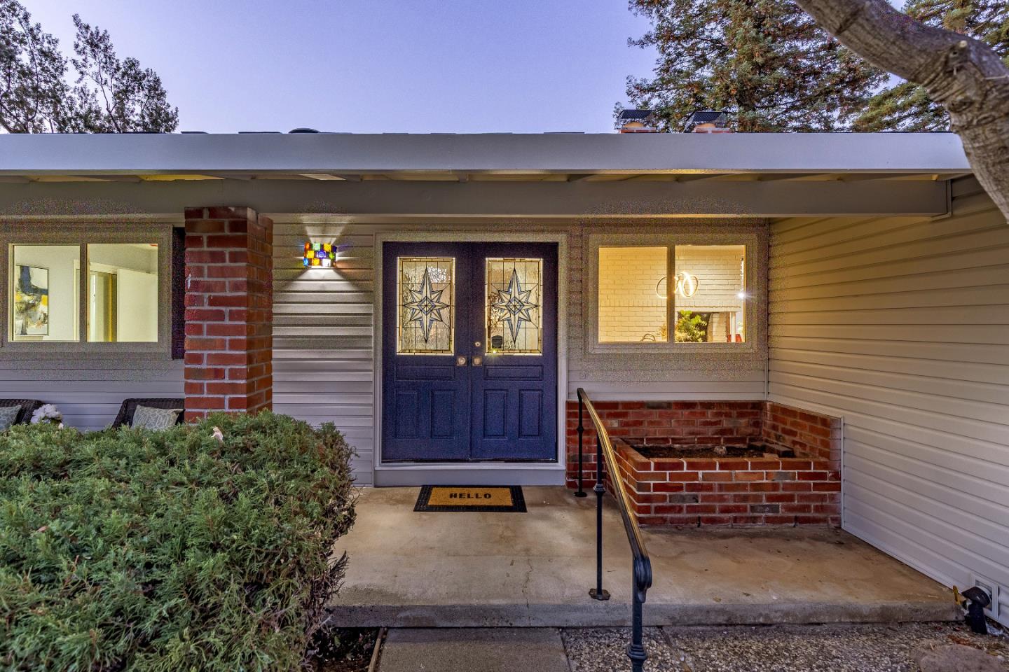 Detail Gallery Image 4 of 33 For 19349 Northampton Dr, Saratoga,  CA 95070 - 4 Beds | 2 Baths