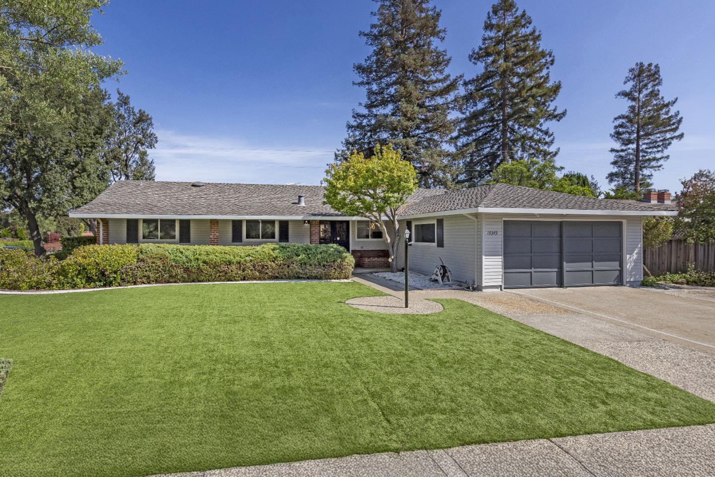 Detail Gallery Image 5 of 33 For 19349 Northampton Dr, Saratoga,  CA 95070 - 4 Beds | 2 Baths