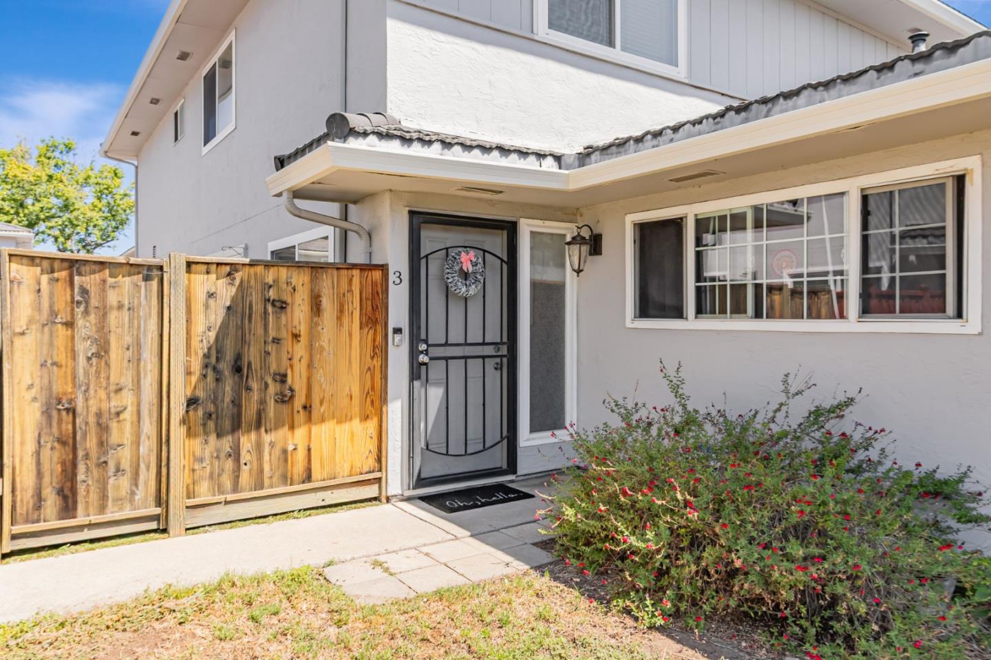 Detail Gallery Image 3 of 27 For 783 Delaware Ave #3,  San Jose,  CA 95123 - 2 Beds | 1 Baths