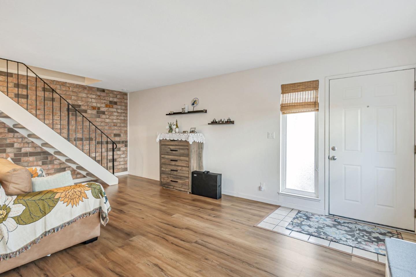Detail Gallery Image 4 of 27 For 783 Delaware Ave #3,  San Jose,  CA 95123 - 2 Beds | 1 Baths