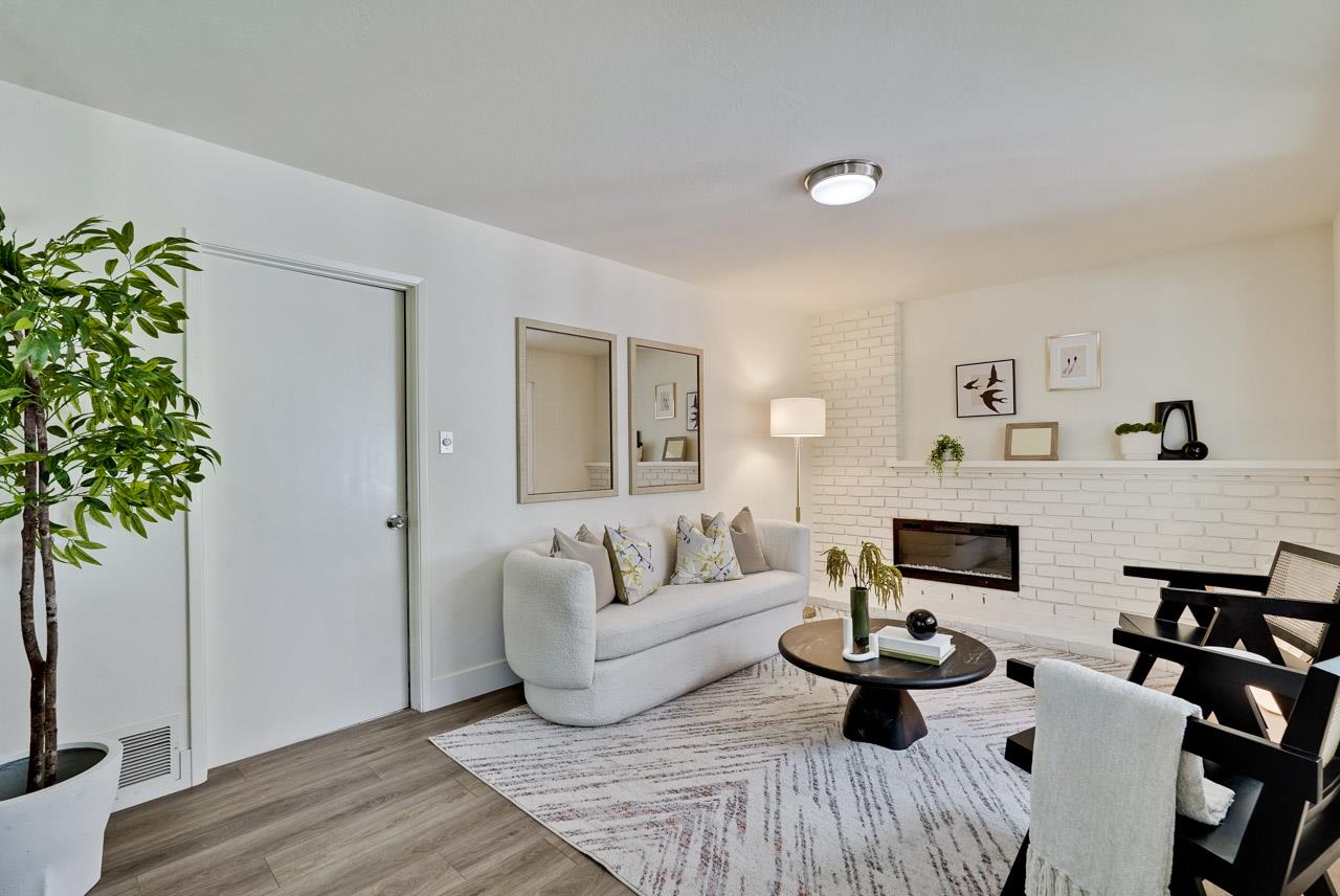 Detail Gallery Image 15 of 56 For 10211 E Estates Dr, Cupertino,  CA 95014 - 3 Beds | 2 Baths