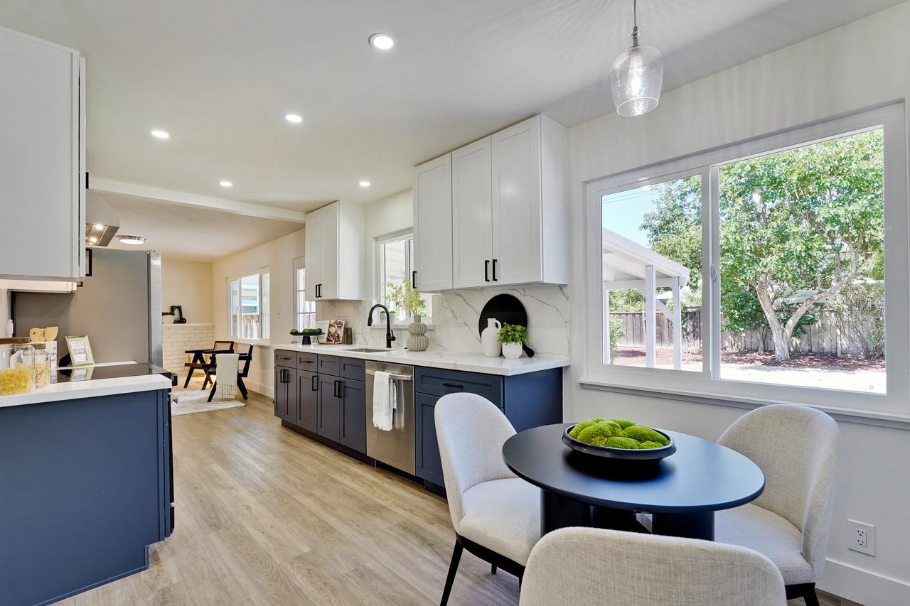 Detail Gallery Image 16 of 56 For 10211 E Estates Dr, Cupertino,  CA 95014 - 3 Beds | 2 Baths
