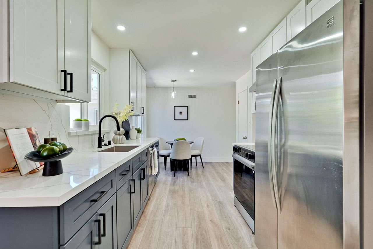 Detail Gallery Image 21 of 56 For 10211 E Estates Dr, Cupertino,  CA 95014 - 3 Beds | 2 Baths
