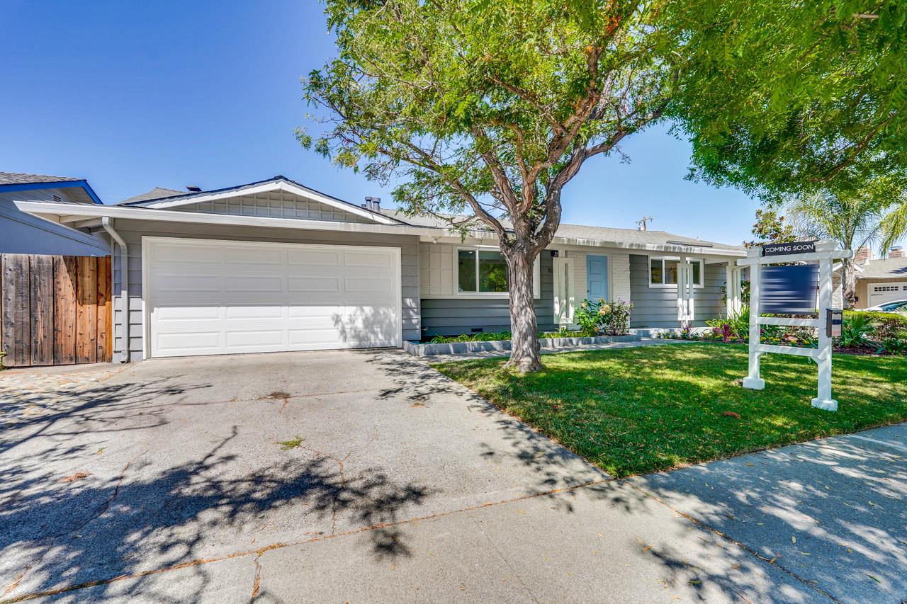 Detail Gallery Image 3 of 56 For 10211 E Estates Dr, Cupertino,  CA 95014 - 3 Beds | 2 Baths