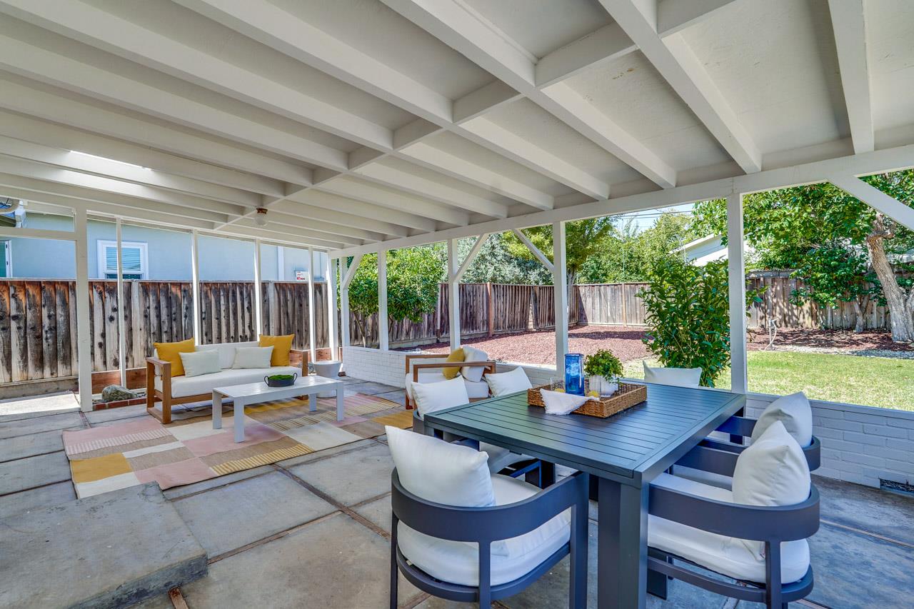 Detail Gallery Image 45 of 56 For 10211 E Estates Dr, Cupertino,  CA 95014 - 3 Beds | 2 Baths