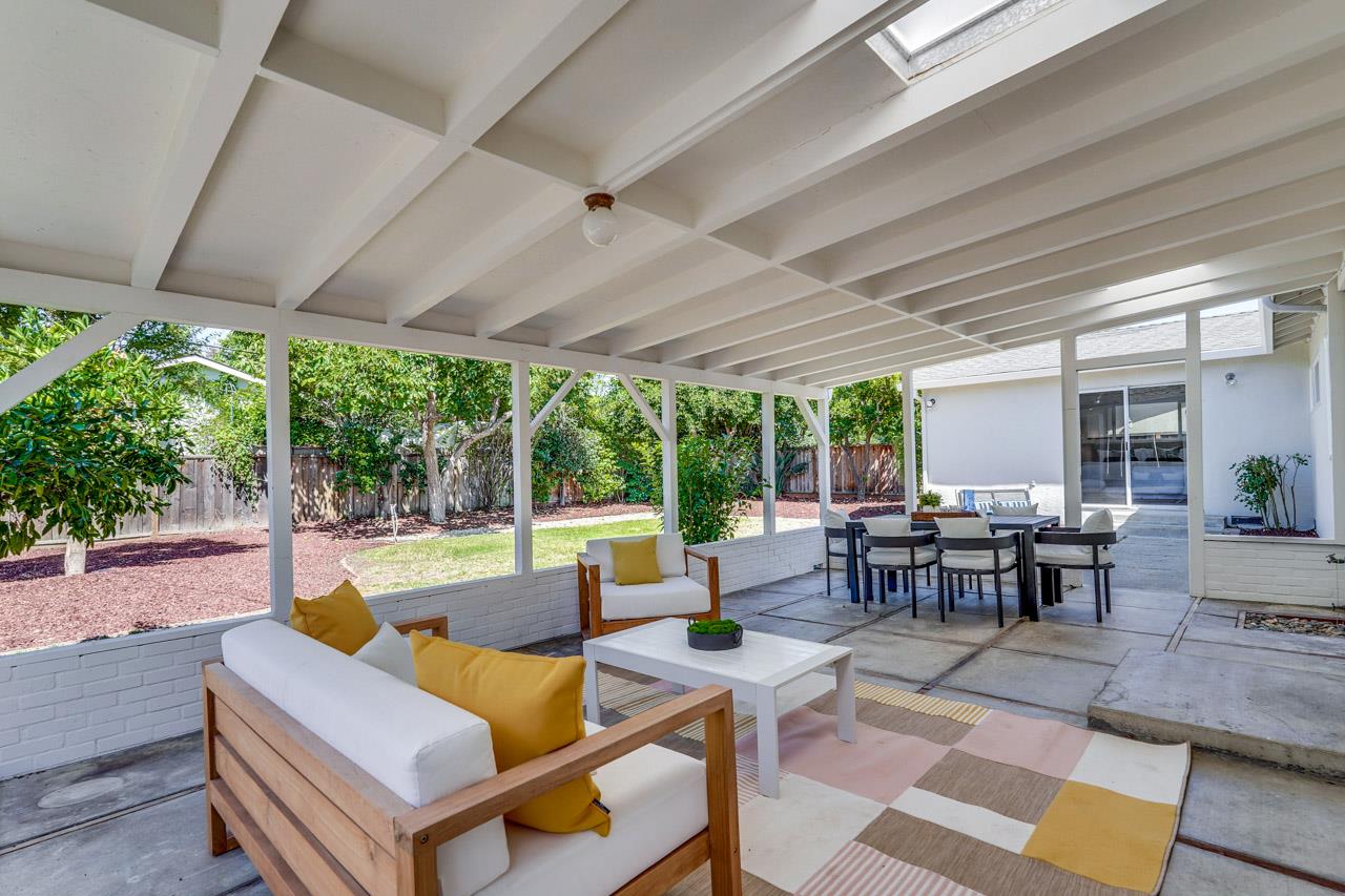 Detail Gallery Image 46 of 56 For 10211 E Estates Dr, Cupertino,  CA 95014 - 3 Beds | 2 Baths