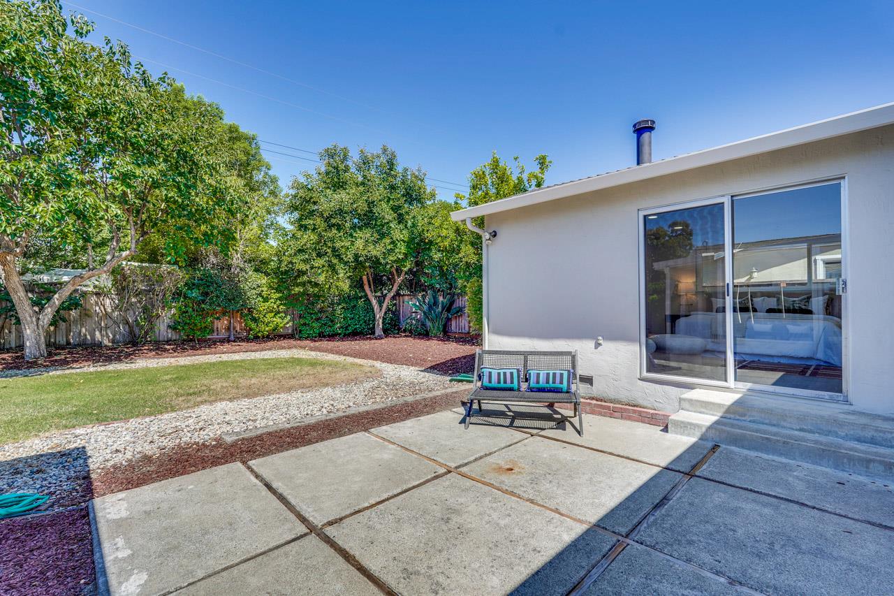 Detail Gallery Image 48 of 56 For 10211 E Estates Dr, Cupertino,  CA 95014 - 3 Beds | 2 Baths