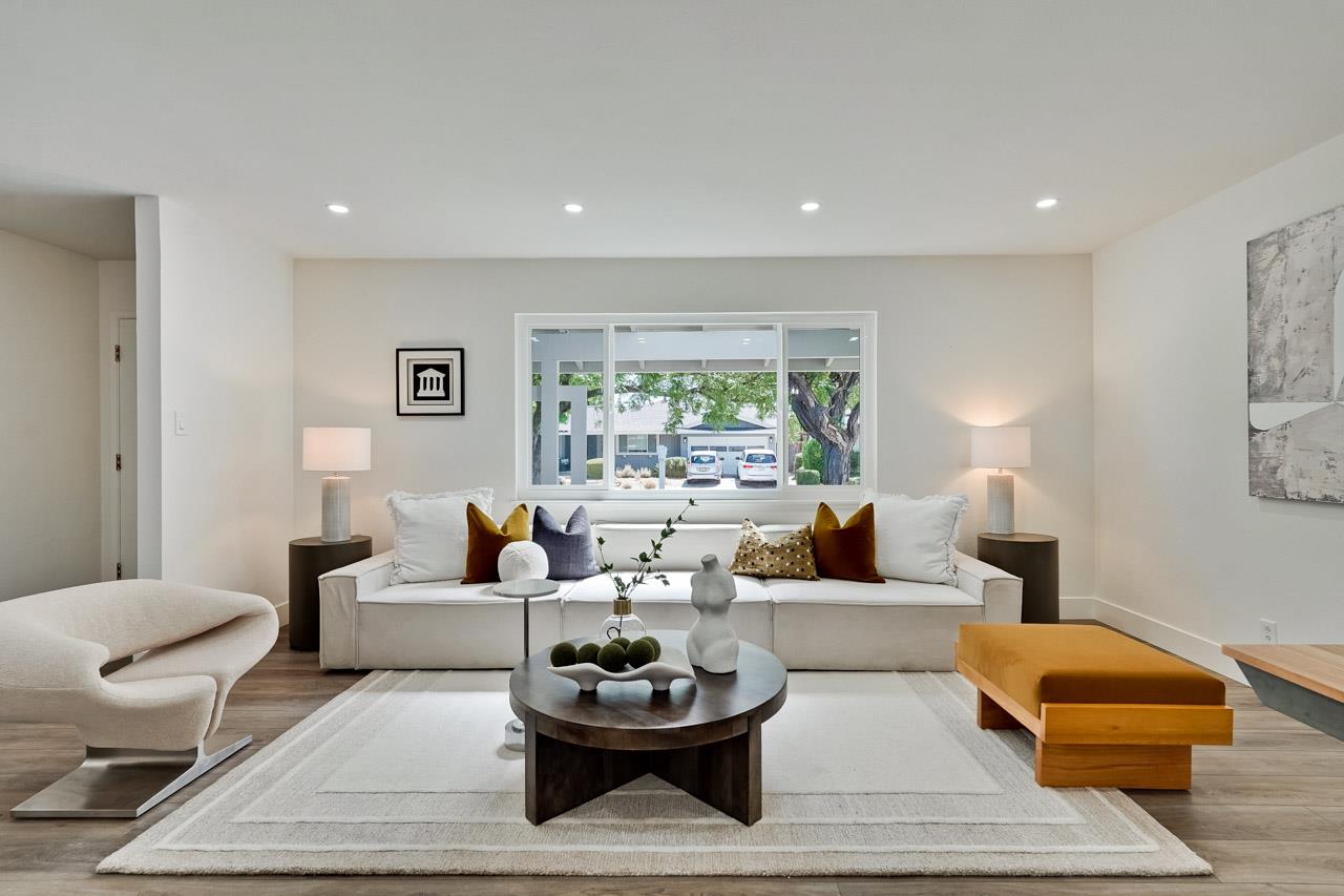 Detail Gallery Image 5 of 56 For 10211 E Estates Dr, Cupertino,  CA 95014 - 3 Beds | 2 Baths
