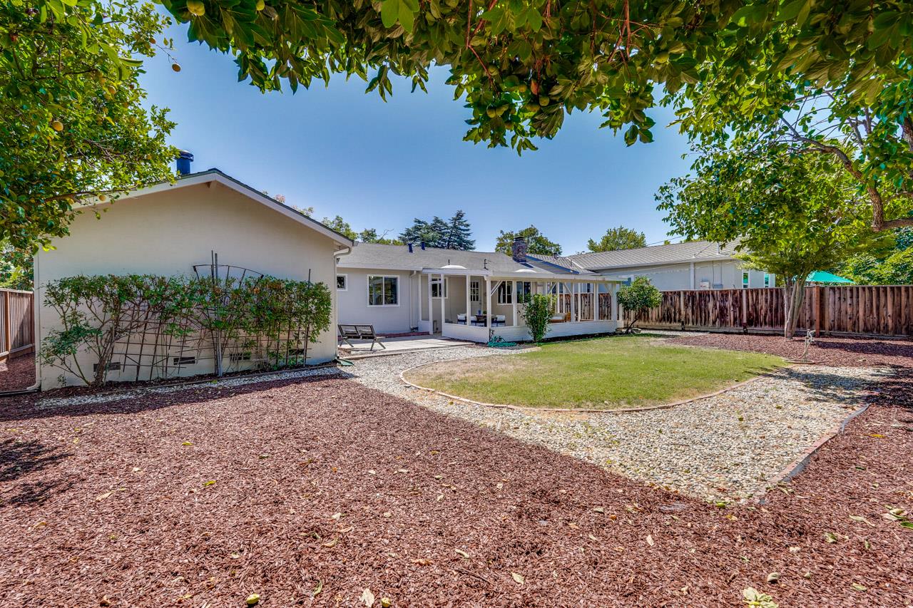 Detail Gallery Image 51 of 56 For 10211 E Estates Dr, Cupertino,  CA 95014 - 3 Beds | 2 Baths