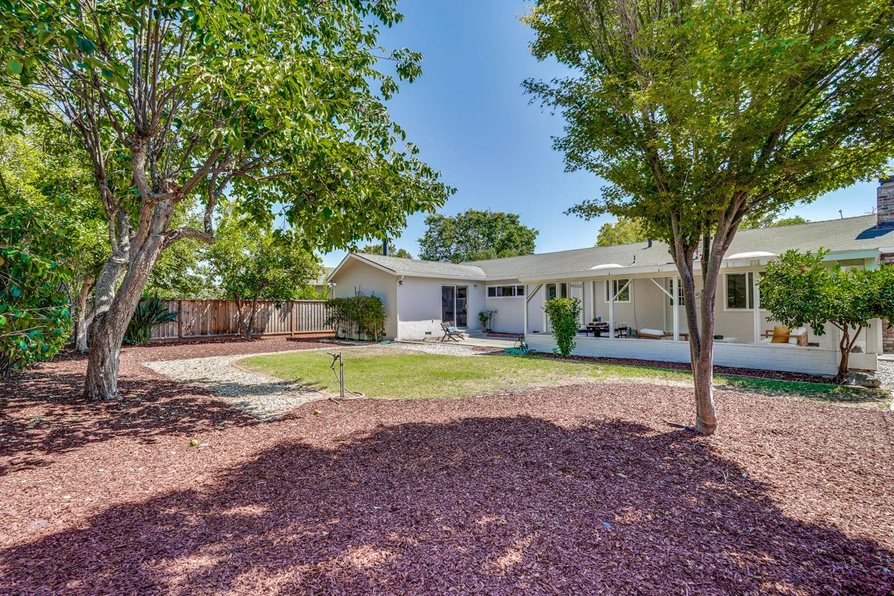 Detail Gallery Image 53 of 56 For 10211 E Estates Dr, Cupertino,  CA 95014 - 3 Beds | 2 Baths