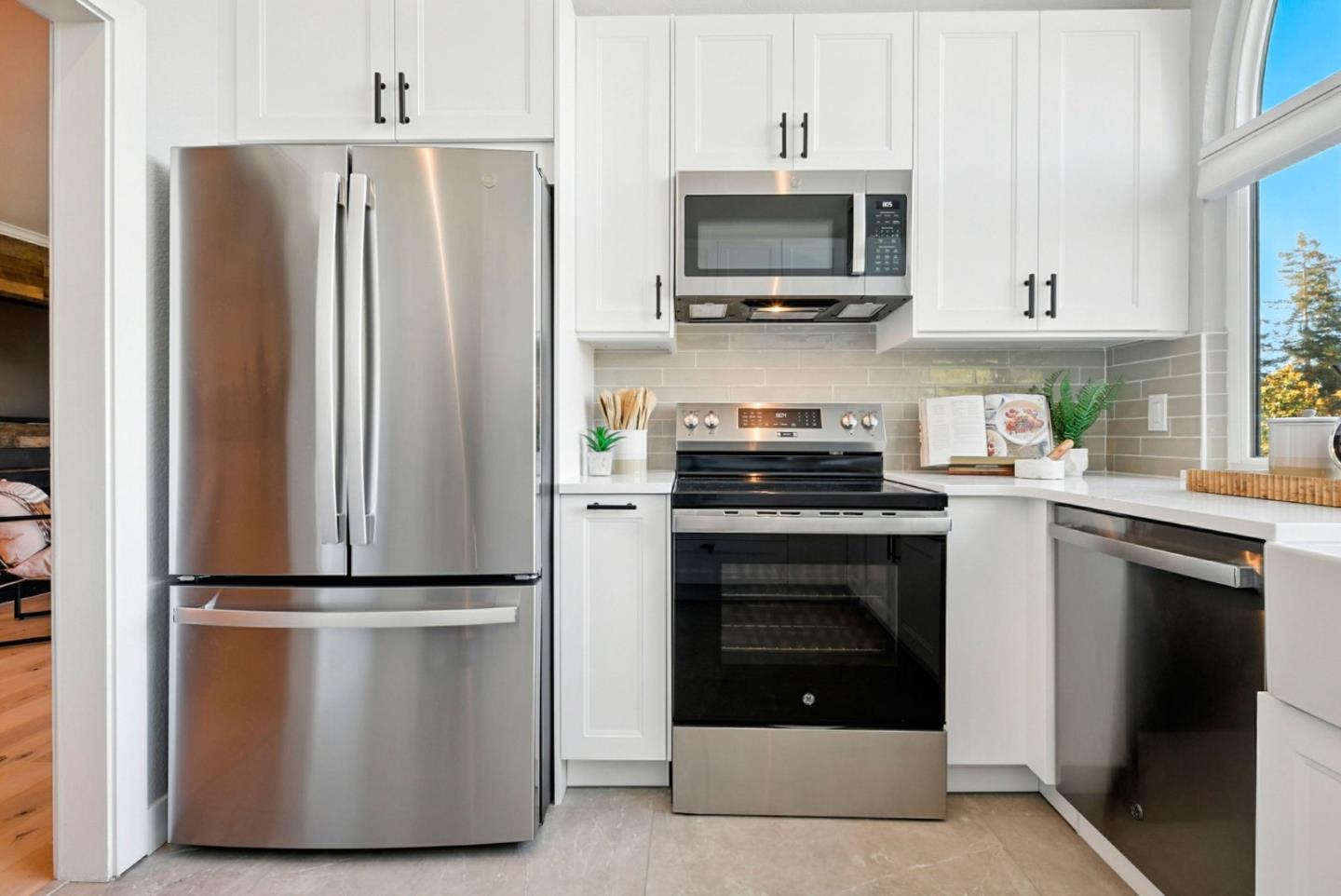 Detail Gallery Image 15 of 60 For 16902 Sorrel Way, Morgan Hill,  CA 95037 - 3 Beds | 2 Baths