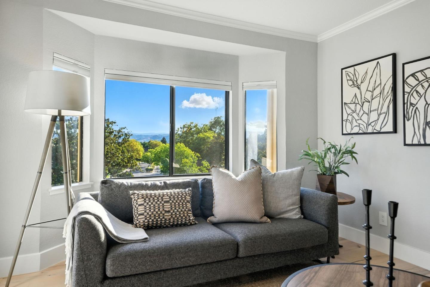 Detail Gallery Image 5 of 60 For 16902 Sorrel Way, Morgan Hill,  CA 95037 - 3 Beds | 2 Baths