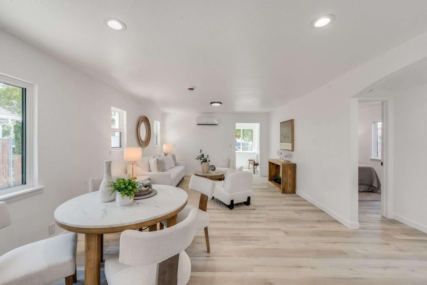 Detail Gallery Image 16 of 38 For 336 West Ct, San Jose,  CA 95116 - 4 Beds | 3 Baths