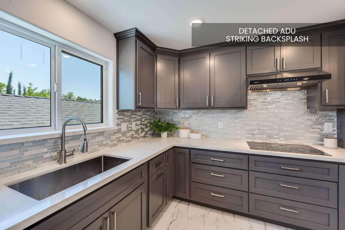 Detail Gallery Image 25 of 38 For 336 West Ct, San Jose,  CA 95116 - 4 Beds | 3 Baths