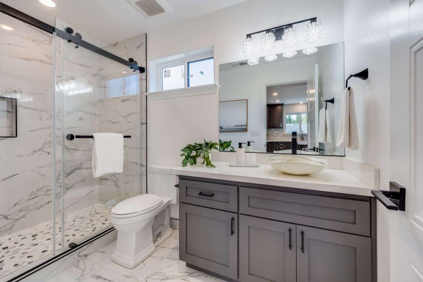 Detail Gallery Image 28 of 38 For 336 West Ct, San Jose,  CA 95116 - 4 Beds | 3 Baths
