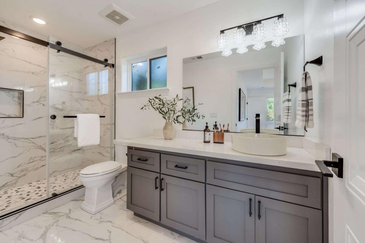 Detail Gallery Image 32 of 38 For 336 West Ct, San Jose,  CA 95116 - 4 Beds | 3 Baths