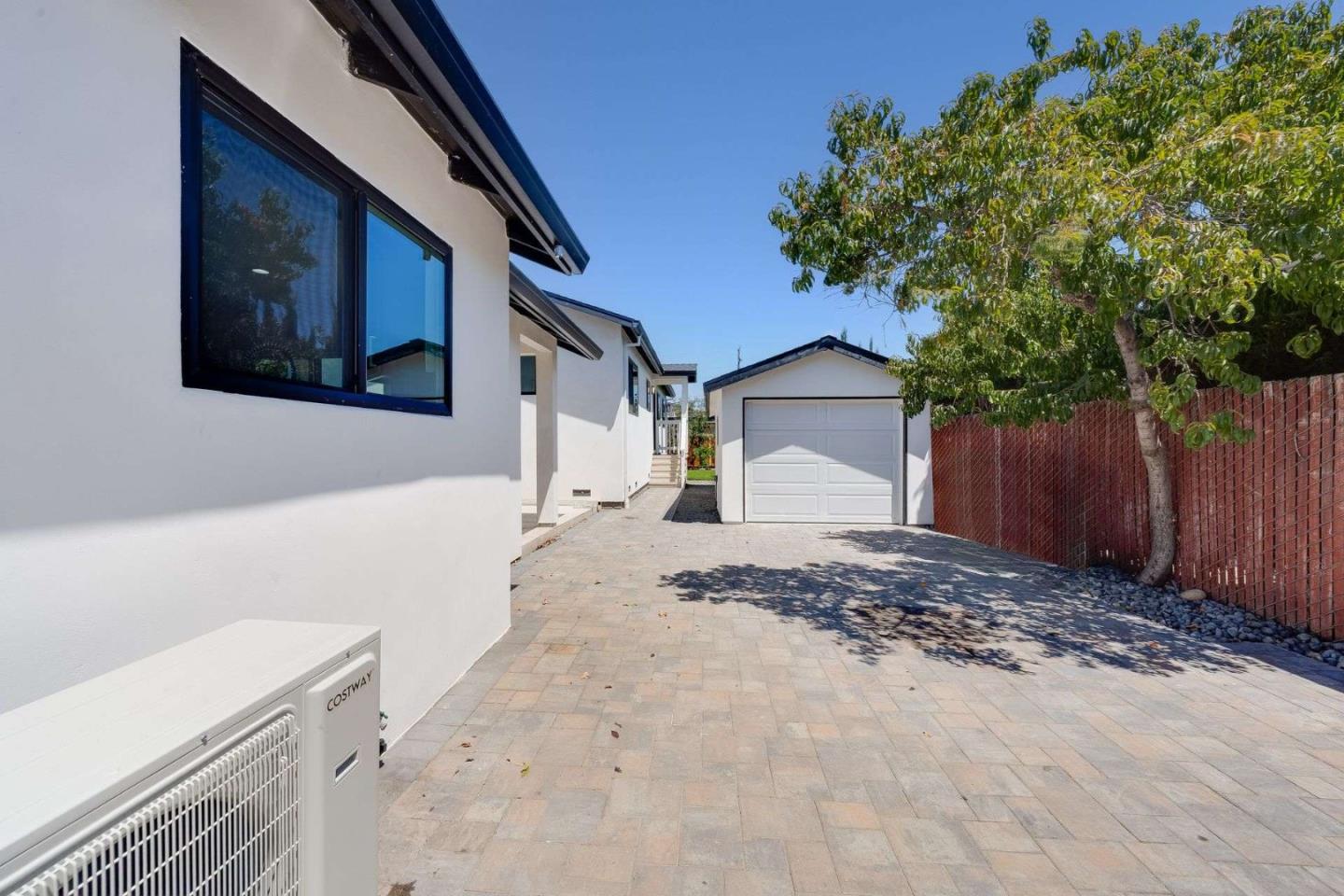 Detail Gallery Image 34 of 38 For 336 West Ct, San Jose,  CA 95116 - 4 Beds | 3 Baths