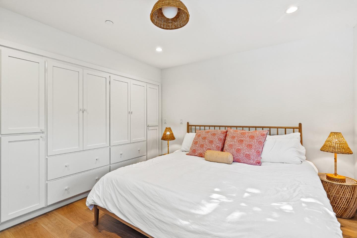 Detail Gallery Image 17 of 36 For Lincoln St 2 Nw of 13th Ave, Carmel,  CA 93921 - 3 Beds | 2/1 Baths