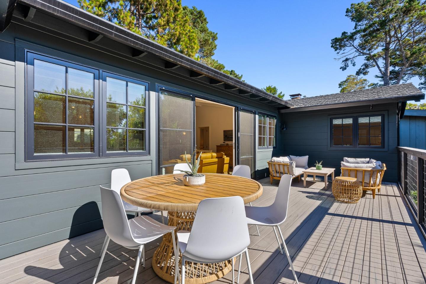 Detail Gallery Image 26 of 36 For Lincoln St 2 Nw of 13th Ave, Carmel,  CA 93921 - 3 Beds | 2/1 Baths