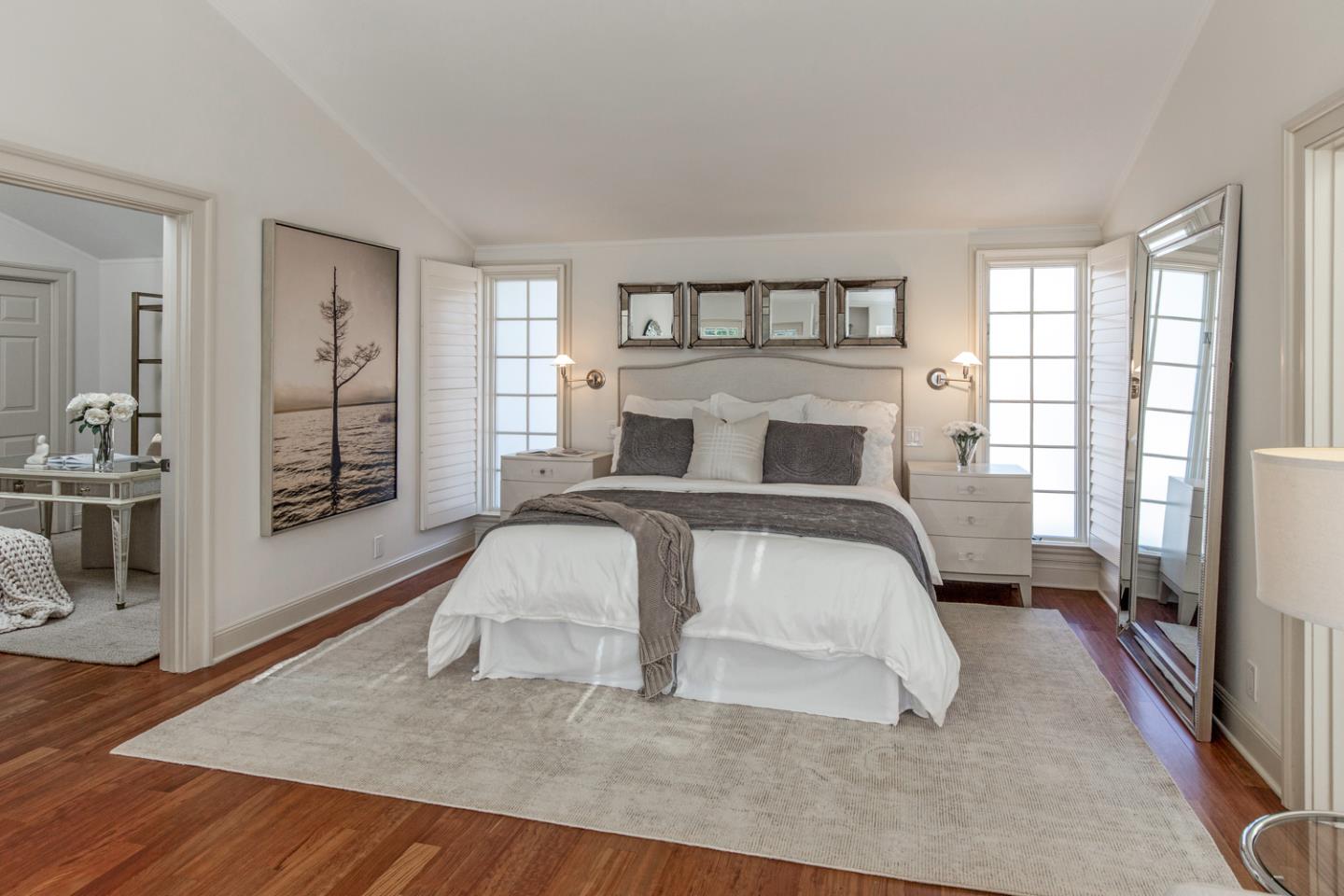 Detail Gallery Image 16 of 34 For 1025 Border Rd, Los Altos,  CA 94024 - 3 Beds | 3 Baths