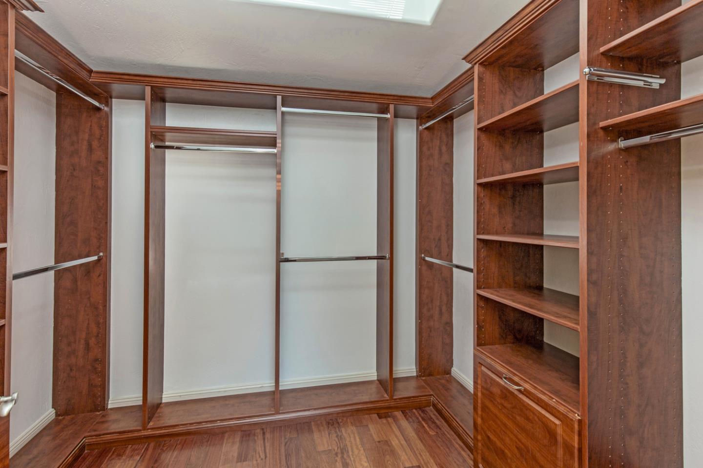 Detail Gallery Image 22 of 34 For 1025 Border Rd, Los Altos,  CA 94024 - 3 Beds | 3 Baths