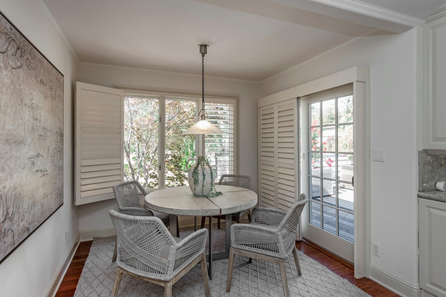Detail Gallery Image 7 of 34 For 1025 Border Rd, Los Altos,  CA 94024 - 3 Beds | 3 Baths