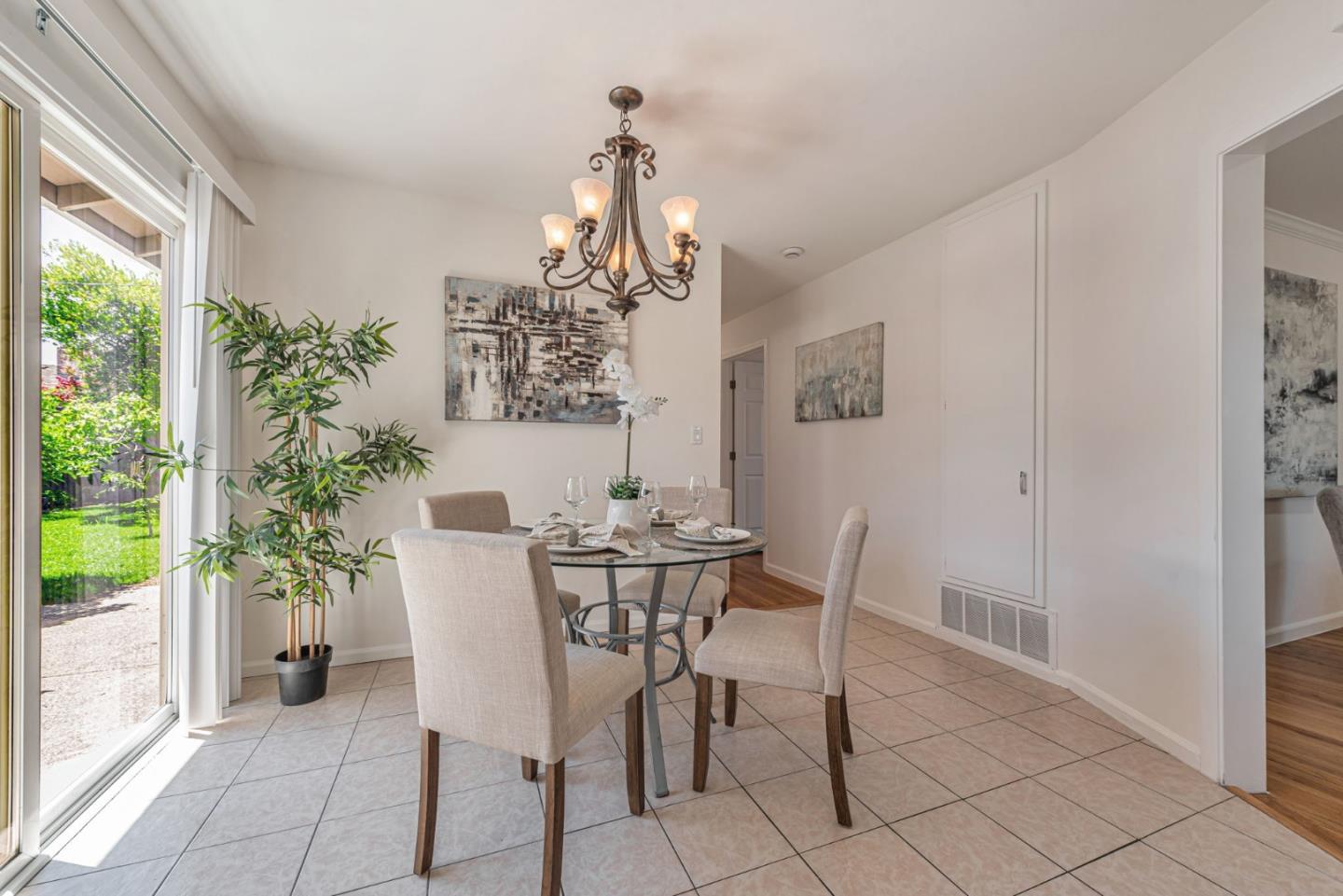 Detail Gallery Image 10 of 25 For 1625 S Wolfe Rd, Sunnyvale,  CA 94087 - 3 Beds | 2 Baths