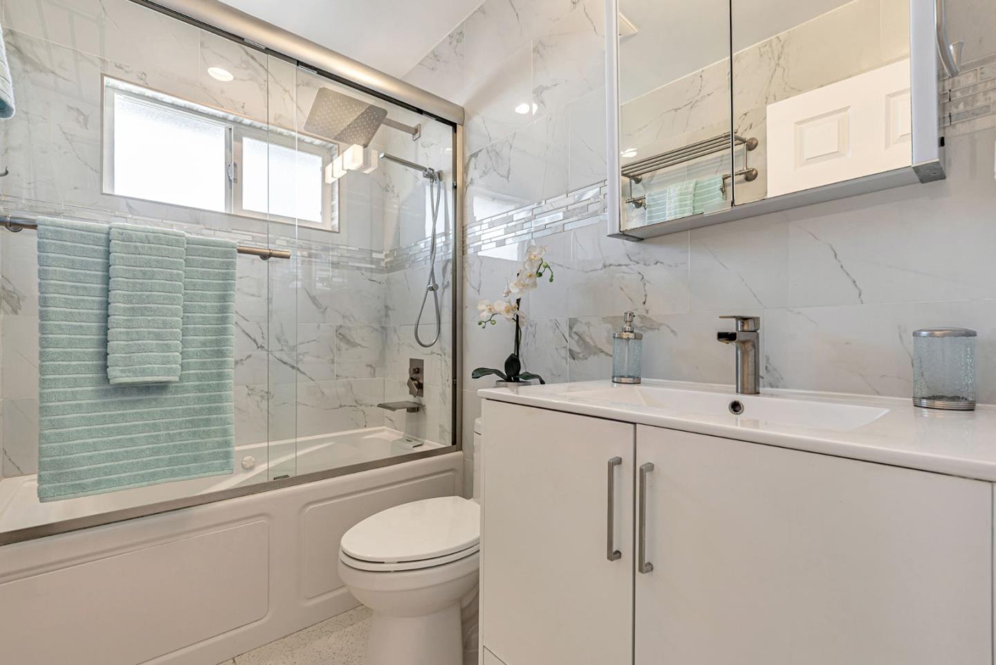 Detail Gallery Image 19 of 25 For 1625 S Wolfe Rd, Sunnyvale,  CA 94087 - 3 Beds | 2 Baths