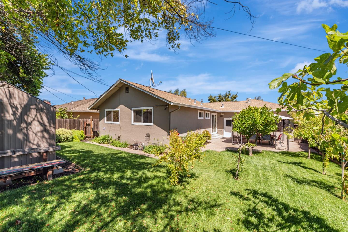 Detail Gallery Image 24 of 25 For 1625 S Wolfe Rd, Sunnyvale,  CA 94087 - 3 Beds | 2 Baths