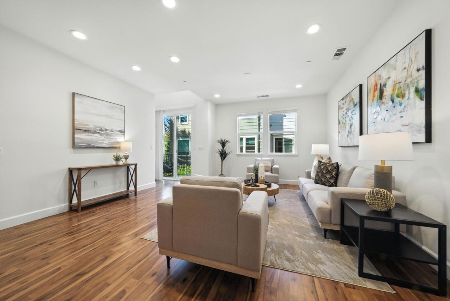 Detail Gallery Image 22 of 74 For 319 Charles Morris Ter, Sunnyvale,  CA 94085 - 3 Beds | 3/1 Baths