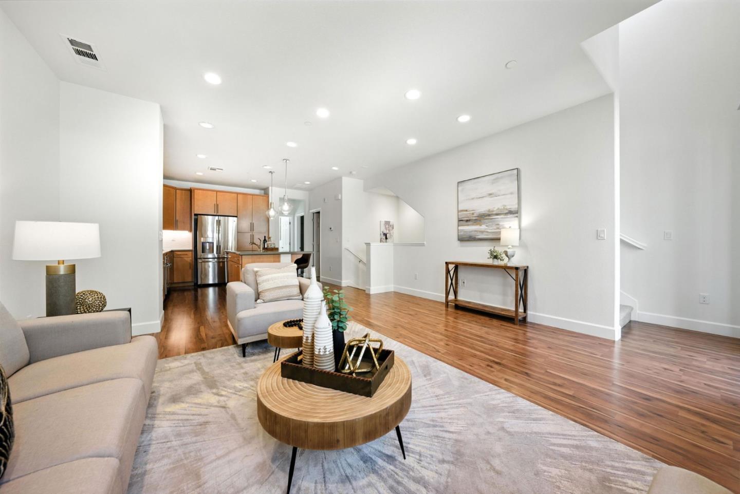 Detail Gallery Image 29 of 74 For 319 Charles Morris Ter, Sunnyvale,  CA 94085 - 3 Beds | 3/1 Baths