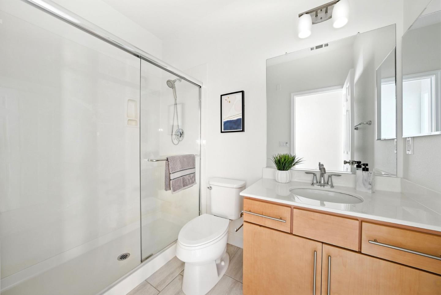 Detail Gallery Image 31 of 74 For 319 Charles Morris Ter, Sunnyvale,  CA 94085 - 3 Beds | 3/1 Baths