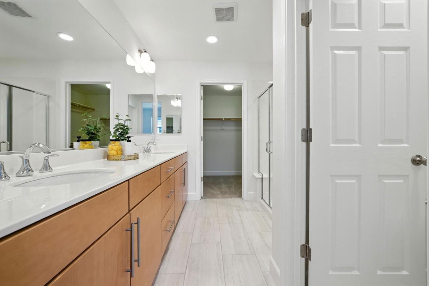Detail Gallery Image 45 of 74 For 319 Charles Morris Ter, Sunnyvale,  CA 94085 - 3 Beds | 3/1 Baths