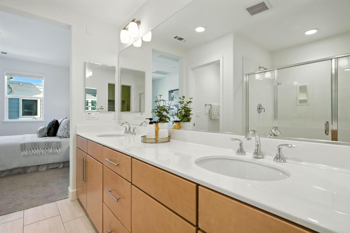 Detail Gallery Image 48 of 74 For 319 Charles Morris Ter, Sunnyvale,  CA 94085 - 3 Beds | 3/1 Baths