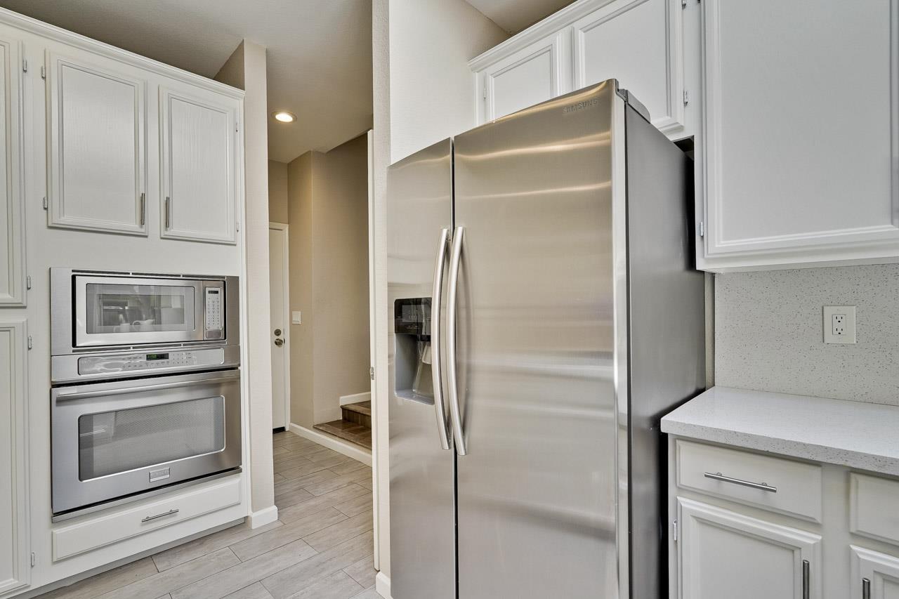Detail Gallery Image 20 of 49 For 304 Windmill Park Ln, Mountain View,  CA 94043 - 2 Beds | 2 Baths