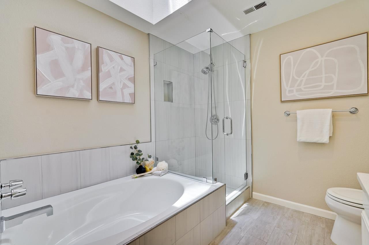 Detail Gallery Image 27 of 49 For 304 Windmill Park Ln, Mountain View,  CA 94043 - 2 Beds | 2 Baths