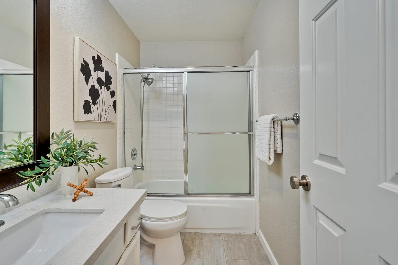 Detail Gallery Image 35 of 49 For 304 Windmill Park Ln, Mountain View,  CA 94043 - 2 Beds | 2 Baths