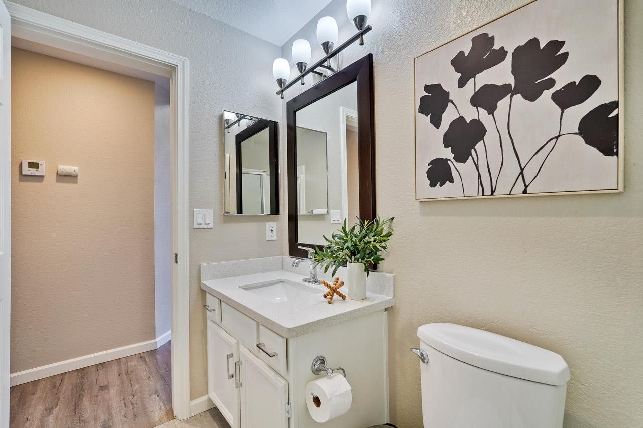 Detail Gallery Image 37 of 49 For 304 Windmill Park Ln, Mountain View,  CA 94043 - 2 Beds | 2 Baths