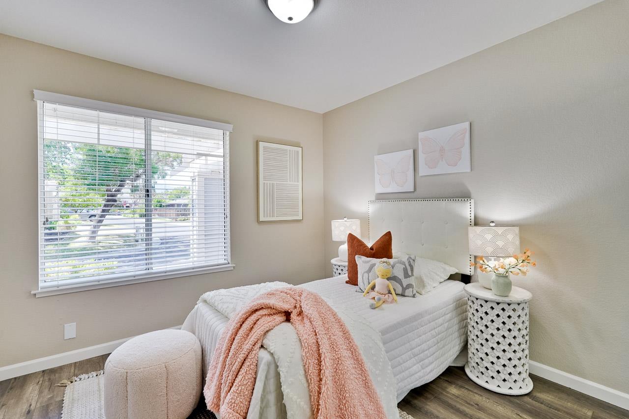 Detail Gallery Image 38 of 49 For 304 Windmill Park Ln, Mountain View,  CA 94043 - 2 Beds | 2 Baths