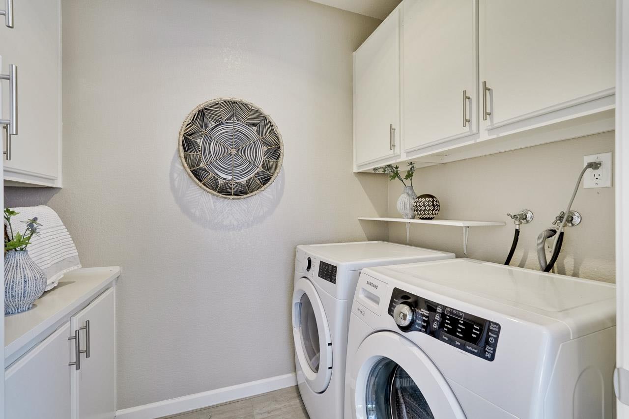 Detail Gallery Image 40 of 49 For 304 Windmill Park Ln, Mountain View,  CA 94043 - 2 Beds | 2 Baths