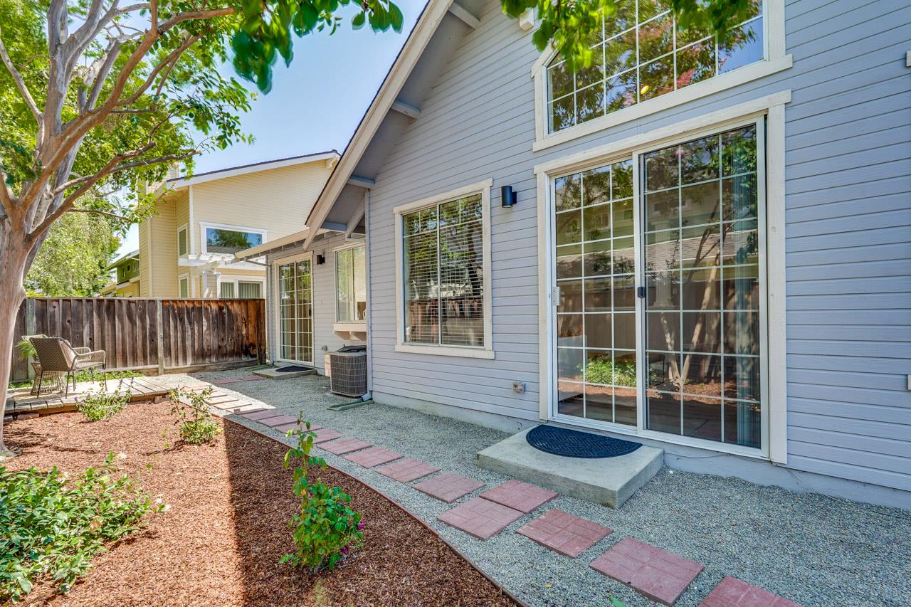 Detail Gallery Image 44 of 49 For 304 Windmill Park Ln, Mountain View,  CA 94043 - 2 Beds | 2 Baths