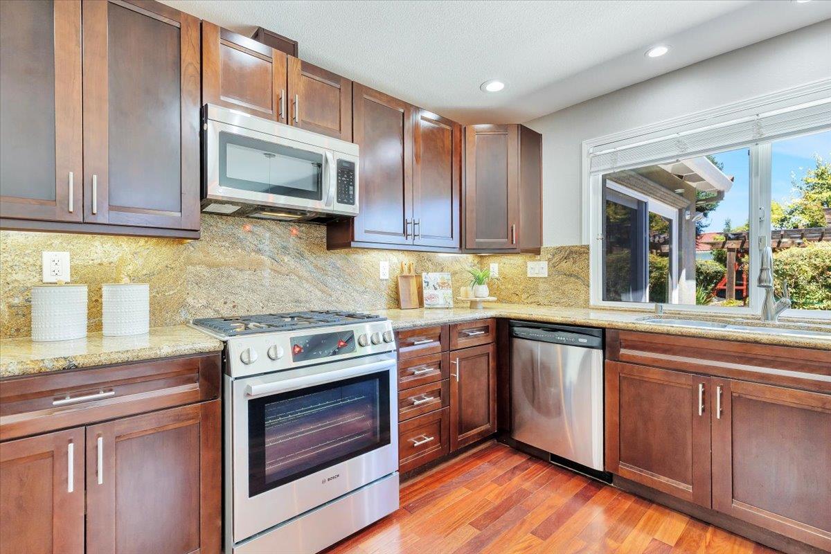 Detail Gallery Image 11 of 24 For 6162 Hancock Ave, San Jose,  CA 95123 - 3 Beds | 2 Baths