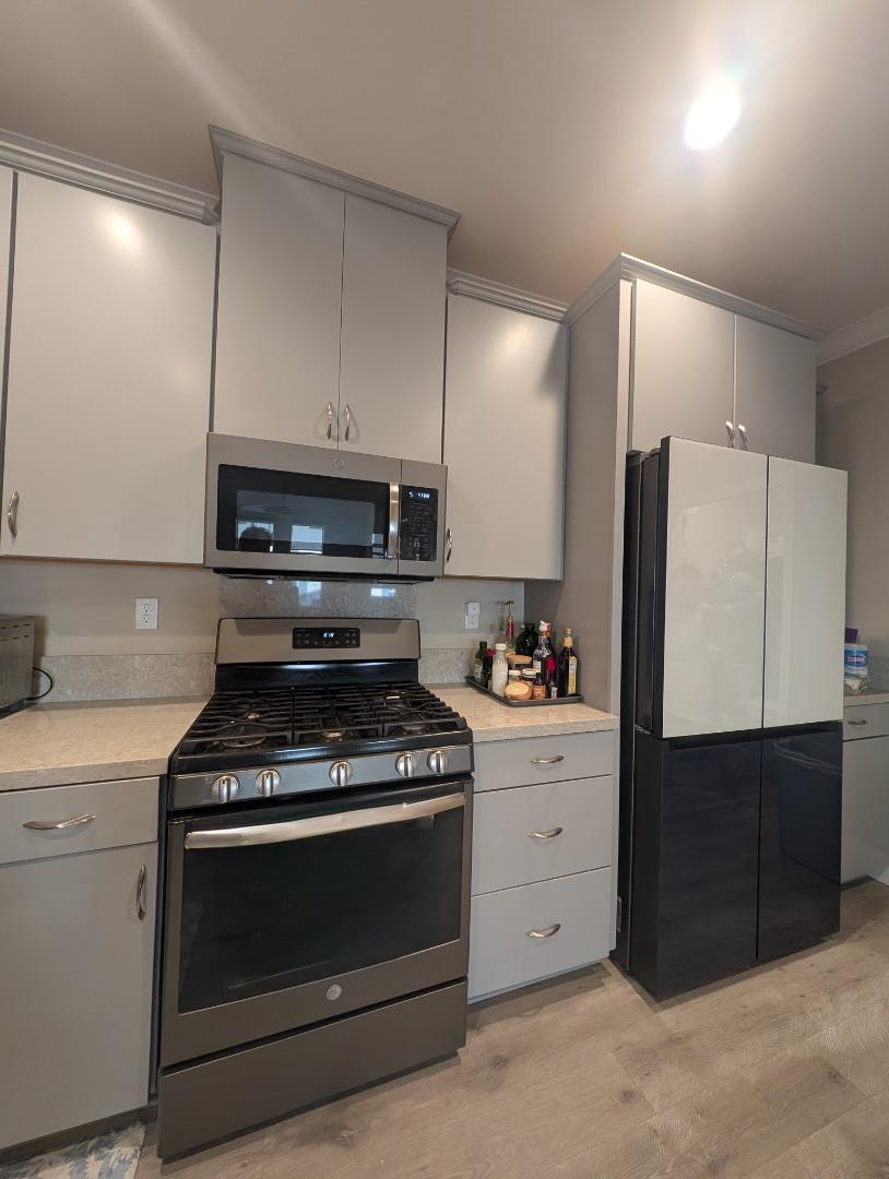 Detail Gallery Image 3 of 29 For 2733 Sorano #7,  San Jose,  CA 95111 - 3 Beds | 3/1 Baths