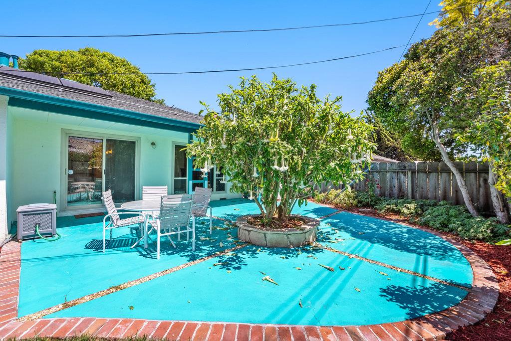 Detail Gallery Image 25 of 37 For 737 College Dr, Salinas,  CA 93901 - 3 Beds | 2 Baths