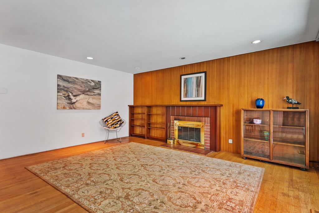 Detail Gallery Image 5 of 37 For 737 College Dr, Salinas,  CA 93901 - 3 Beds | 2 Baths