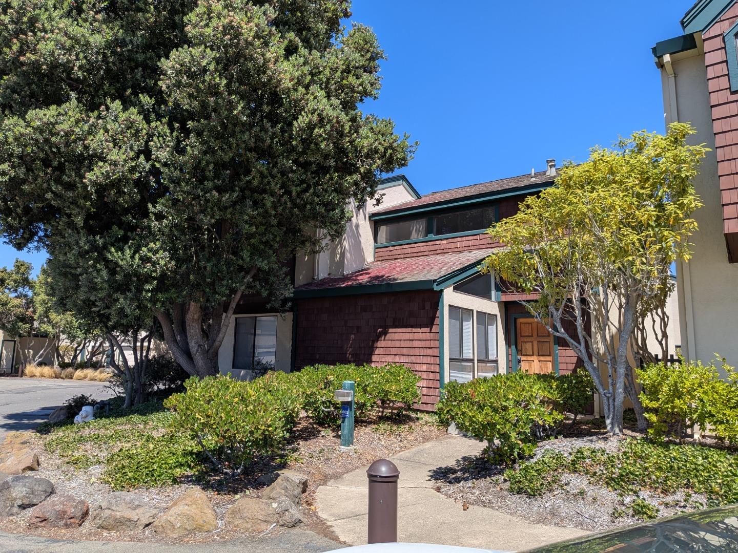Detail Gallery Image 1 of 12 For 602 Ironwood Rd, Alameda,  CA 94502 - 2 Beds | 2/1 Baths