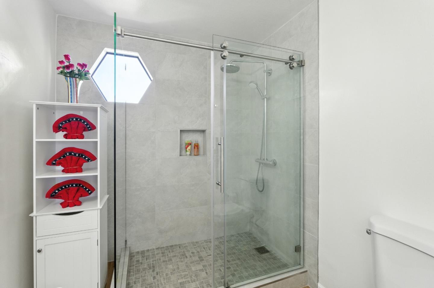 Detail Gallery Image 32 of 55 For 602 Ironwood Rd, Alameda,  CA 94502 - 2 Beds | 2/1 Baths