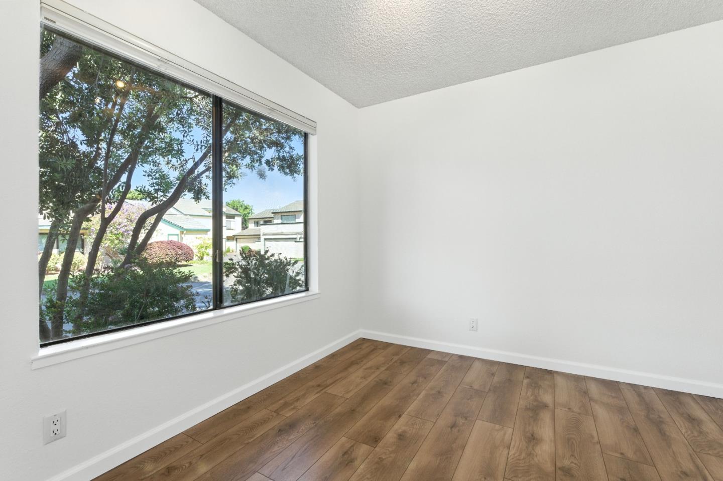 Detail Gallery Image 39 of 55 For 602 Ironwood Rd, Alameda,  CA 94502 - 2 Beds | 2/1 Baths