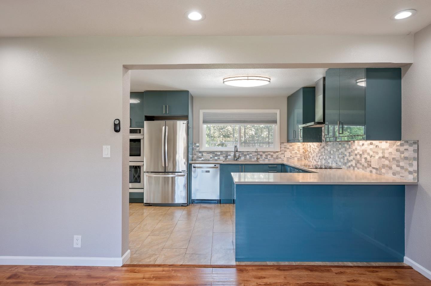 Detail Gallery Image 13 of 86 For 3661 Slopeview Dr, San Jose,  CA 95148 - 5 Beds | 3 Baths
